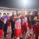 Fudbaleri Crvene zvezde slave pobedu sa navijačima