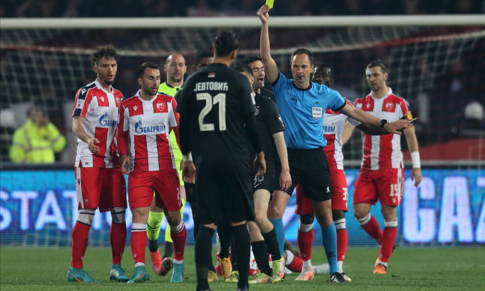 SRDJAN JOVANOVIC sudija, fudbaleri Partizana na utakmici Superlige Prvenstva Srbije protiv Crvene zvezde na stadionu Rajka Mitica, Beograd, 16.04.2022. godine Foto: Marko Metlas Fudbal, Crvena zvezda, Superliga Prvenstvo Srbije, Partizan