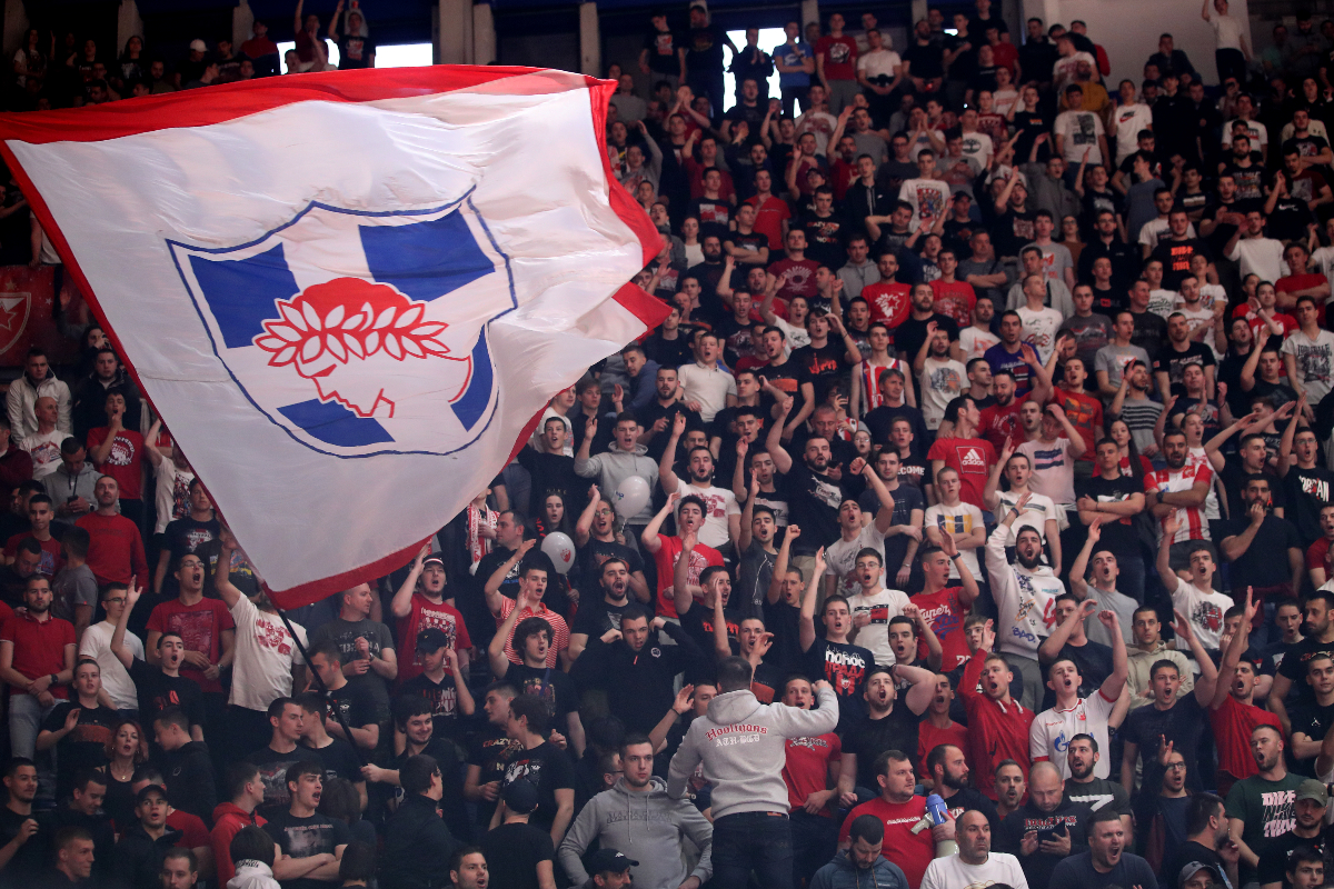 DELIJE navijaci kosarkasa Crvene zvezde na utakmici Evrolige protiv Olimpijakosa Pirej u hali Aleksandar Nikolic