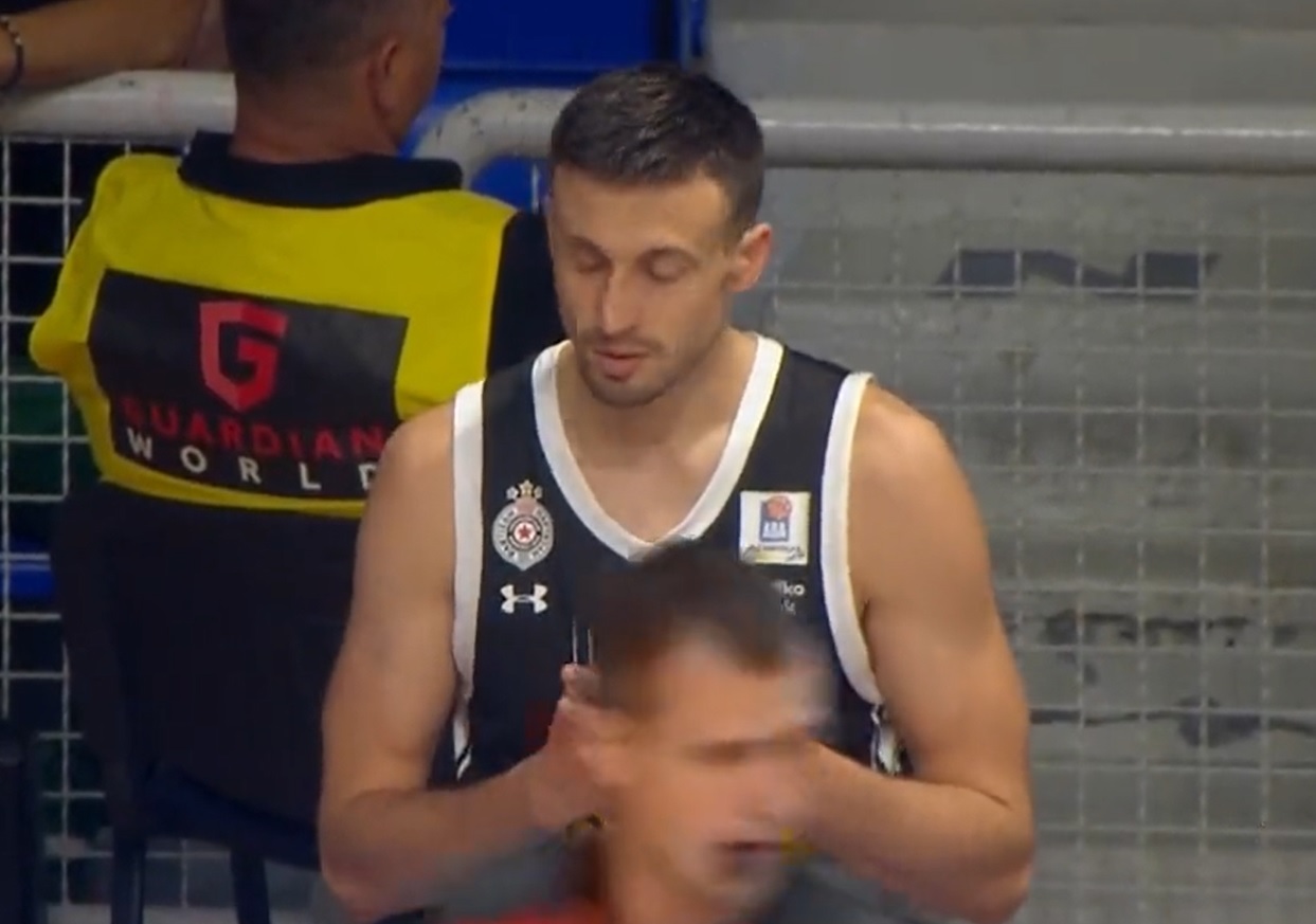 Aleksa Avramović ulazi u igru za Partizan prvi put od Mundobasketa