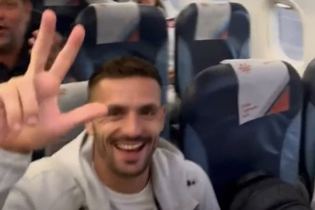 Dušan Tadić u avionu iz Litvanije, proslava pobede Novaka Đokovića