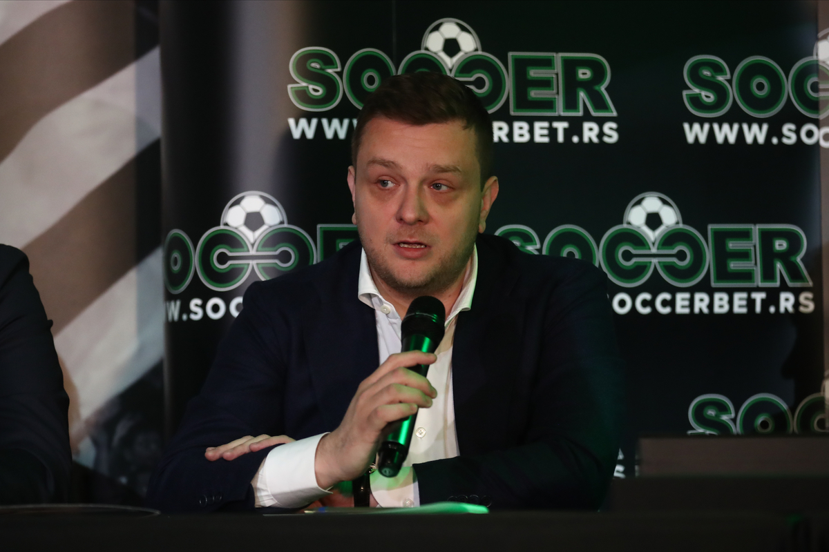 MILOS VAZURA, direktor FK Partizan na potpisivanju ugovora sa Soccer Bet, Beograd 11.01.2023. Foto: Ivica Veselinov / MN PRESS FUDBAL, PARTIZAN, SOCCERBET