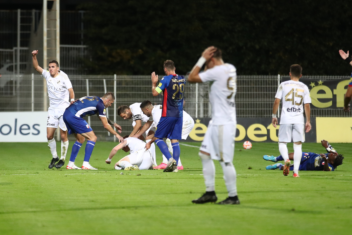 fudbaler Cukarickog na utakmici Mocart Superlige protiv Vojvodine na stadionu Cukarickog, Beograd 29.10.2023. godine Foto: Ivica Veselinov / MN PRESS FUDBAL, FOOTBALL, MOZZART SUPERLIGA, PRVENSTVO SRBIJE, NATIONAL CHAMPIONSHIP, FK CUKARICKI, FK VOJVODINA