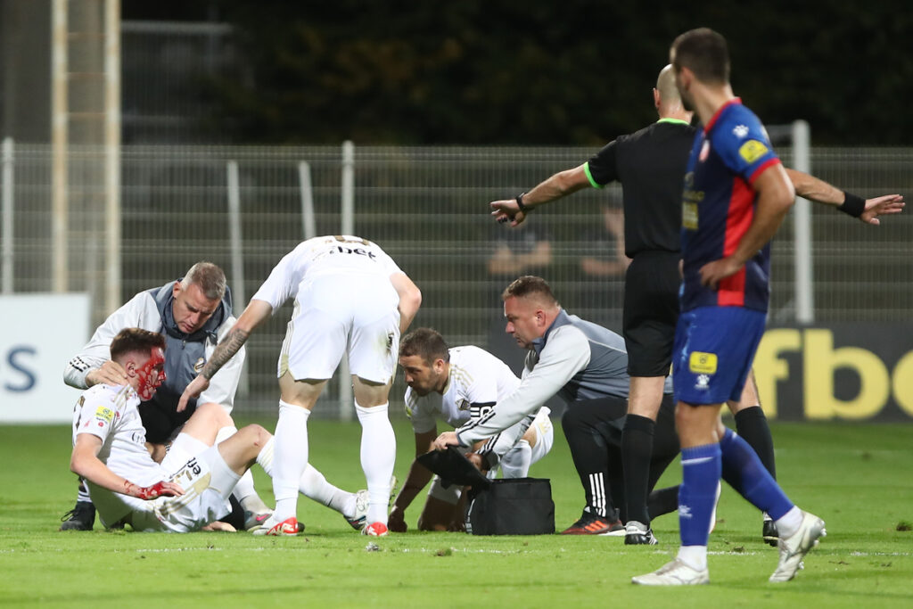 fudbaler Cukarickog na utakmici Mocart Superlige protiv Vojvodine na stadionu Cukarickog, Beograd 29.10.2023. godine Foto: Ivica Veselinov / MN PRESS FUDBAL, FOOTBALL, MOZZART SUPERLIGA, PRVENSTVO SRBIJE, NATIONAL CHAMPIONSHIP, FK CUKARICKI, FK VOJVODINA