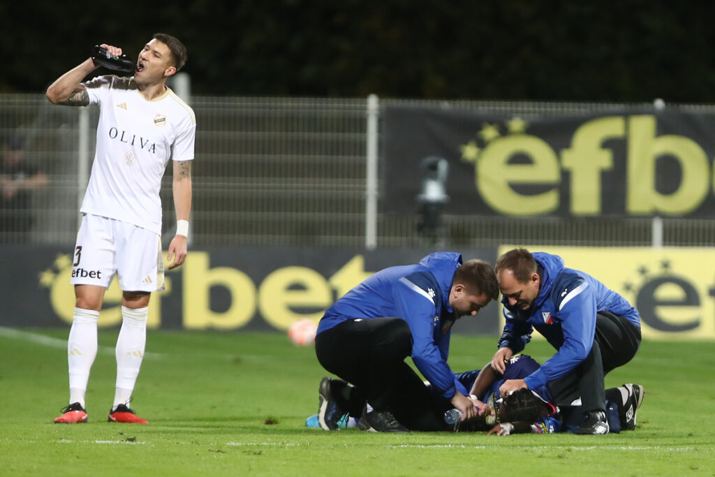 fudbaler Cukarickog na utakmici Mocart Superlige protiv Vojvodine na stadionu Cukarickog, Beograd 29.10.2023. godine Foto: Ivica Veselinov / MN PRESS FUDBAL, FOOTBALL, MOZZART SUPERLIGA, PRVENSTVO SRBIJE, NATIONAL CHAMPIONSHIP, FK CUKARICKI, FK VOJVODINA