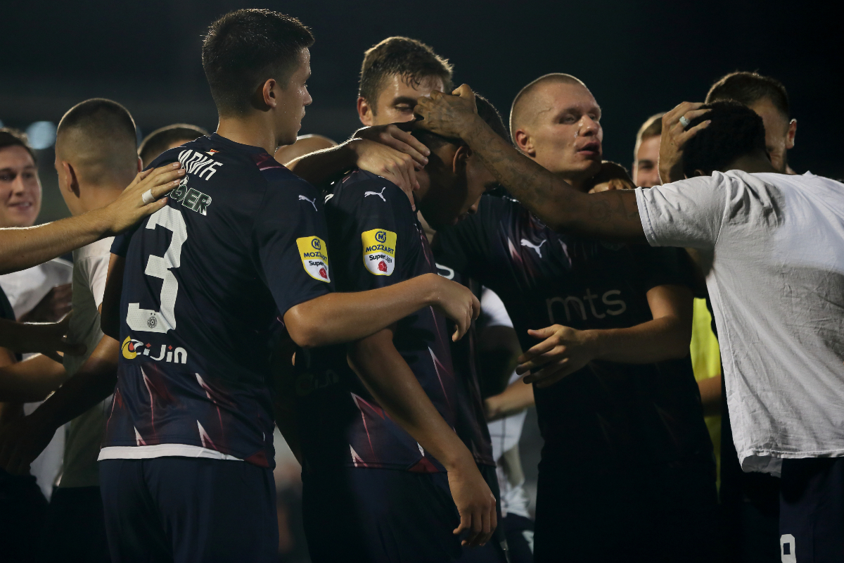 MIHAJLO ILIC, XANDER SEVERINA Ksander Severina, NIKOLA ANTIC radost fudbalera Partizana na utakmici Superlige Prvenstva Srbije protiv Radnickog Nis na stadionu Partizana, Beograd 13.08.2023. godine Foto: Marko Metlas Fudbal, Partizan, Superliga Prvenstvo Srbije, Radnicki Nis