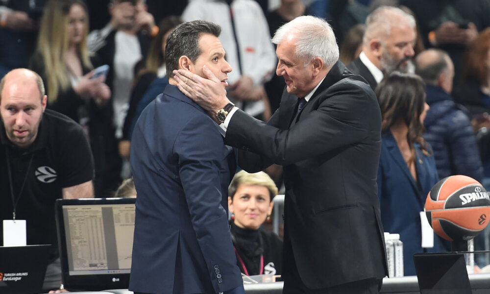 ZELJKO OBRADOVIC, trener kosarkasa Partizana, na utakmici Evrolige protiv Fenerbahcea, i DIMITRIOS ITOUDIS Dimitris Itudis, u Beogradskoj Stark areni. Beograd, 23.02.2023. foto: Nebojsa Parausic Kosarka, Euroleague, Partizan, Fenerbahce