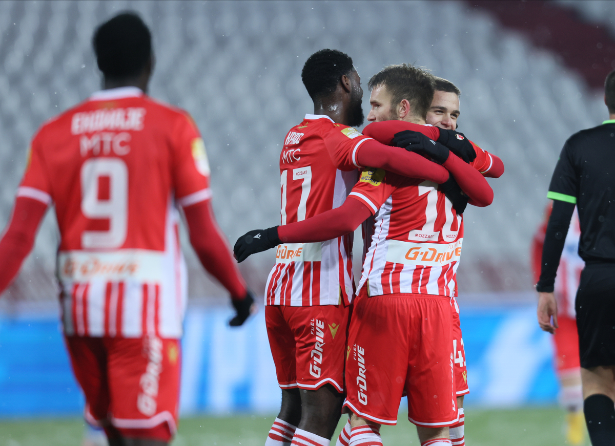 Žan-Filip Kraso, Aleksandar Katai, Nikola Knežević fudbaler Crvene zvezde na utakmici Kupa Srbije protiv Radnickog na stadionu Rajko Mitic. Beograd, 06.12.2023. Foto: Marko Metlas Fudbal, Kup Srbije, Crvena zvezda, Radnicki