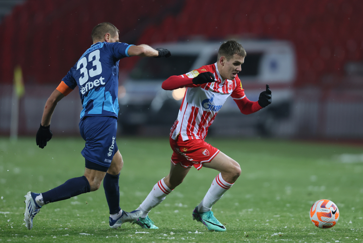 Vladimir Lučić, fudbaler Crvene zvezde na utakmici Kupa Srbije protiv Radnickog na stadionu Rajko Mitic. Beograd, 06.12.2023. Foto: Marko Metlas Fudbal, Kup Srbije, Crvena zvezda, Radnicki