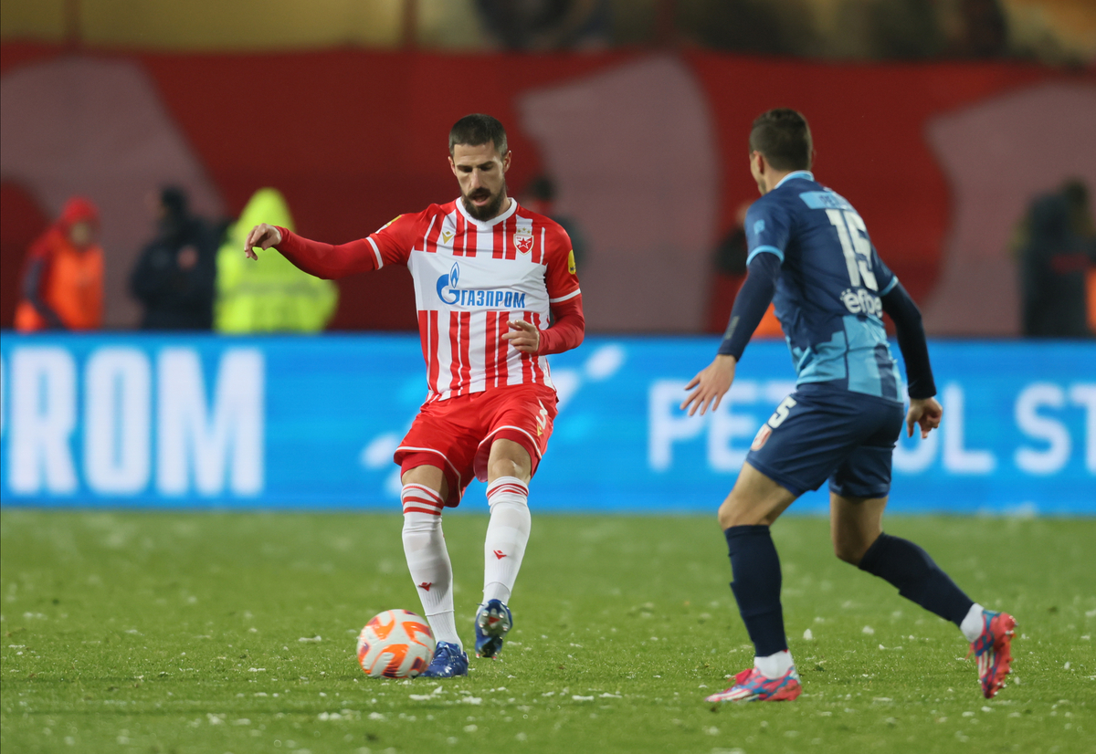 Miloš Degenek, fudbaler Crvene zvezde na utakmici Kupa Srbije protiv Radnickog na stadionu Rajko Mitic. Beograd, 06.12.2023. Foto: Marko Metlas Fudbal, Kup Srbije, Crvena zvezda, Radnicki