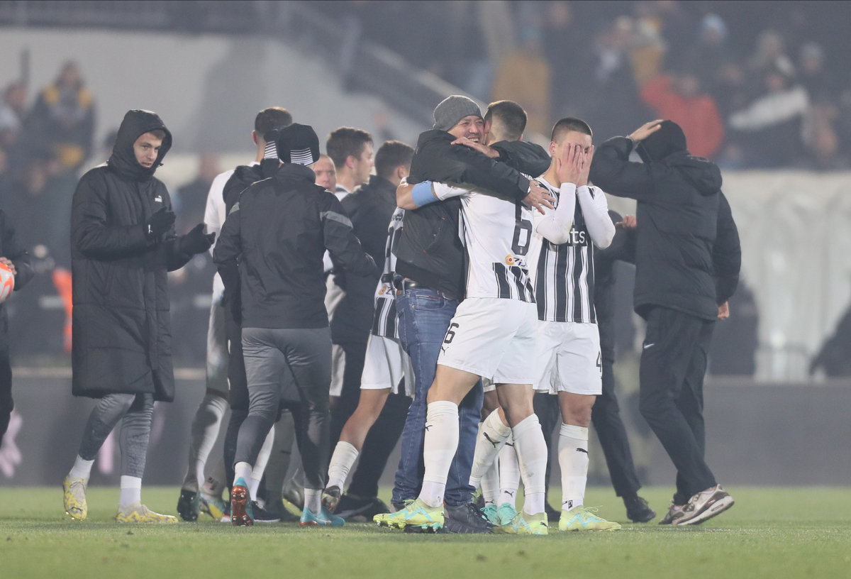 Mateja Stjepanović, fudbaler Partizana, na prvenstvenoj utakmici protiv Crvene zvezde, na stadionu JNA. Beograd, 20.12.2023. foto: Marko Metlas Fudbal, 171. derbi, Partizan, Crvena zvezda,