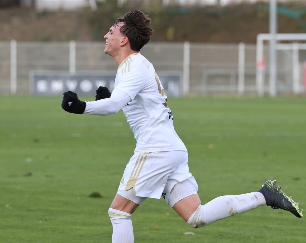 MIHAJLO CVETKOVIC, fudbaler Cukarickog na utakmici prvenstva Srbije protiv Radnickog 1923 na stadionu Cukarickog, Beograd 03.12.2023. godine Foto: Milan Rasic Fudbal, Cukaricki, Prvenstvo Srbije, Radnicki 1923