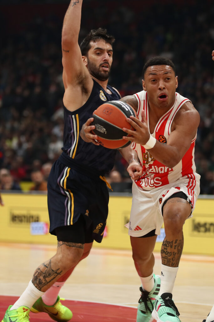 kosarkas Crvene Zvezde na utakmici Evrolige protiv Real Madrida u hali Beogradska Stark Arena, Beograd 19.12.2023. godine Foto: Ivica Veselinov / MN PRESS KOSARKA, BASKETBALL, EVROLIGA, EUROLEAGUE, CRVENA ZVEZDA, REAL MADRID