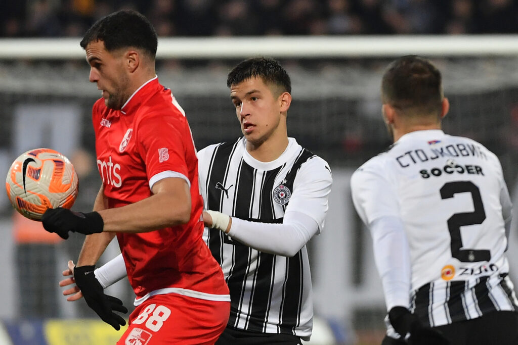 Mihajlo Ilić fudbaler Partizana na utakmici Superlige Prvenstva Srbije protiv Radnickog na Stadionu Cair, Nis 11.12.2023. godine Foto: Mladjan Ivanovic Fudbal, Partizan, Superliga Prvenstvo Srbije, Radnicki Nis