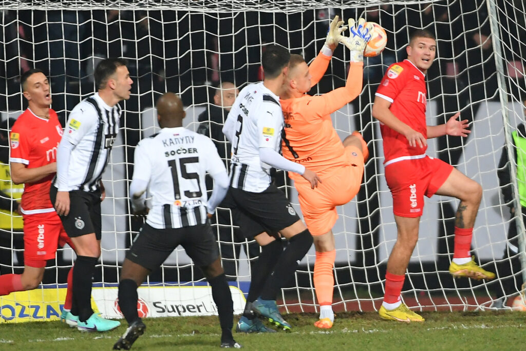 fudbaler Partizana na utakmici Superlige Prvenstva Srbije protiv Radnickog na Stadionu Cair, Nis 11.12.2023. godine Foto: Mladjan Ivanovic Fudbal, Partizan, Superliga Prvenstvo Srbije, Radnicki Nis