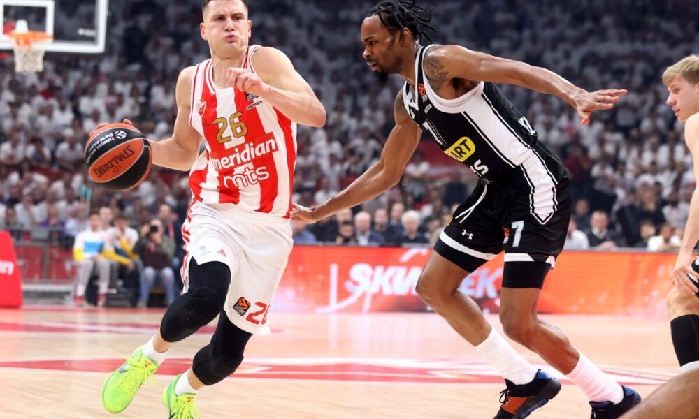 kosarkas Crvene zvezde na utakmici Evrolige protiv Partizana u hali Stark Beogradska arena, Beograd 04.01.2023. godine Foto: Marko Metlas Kosarka, Crvena zvezda, Evroliga, Partizan