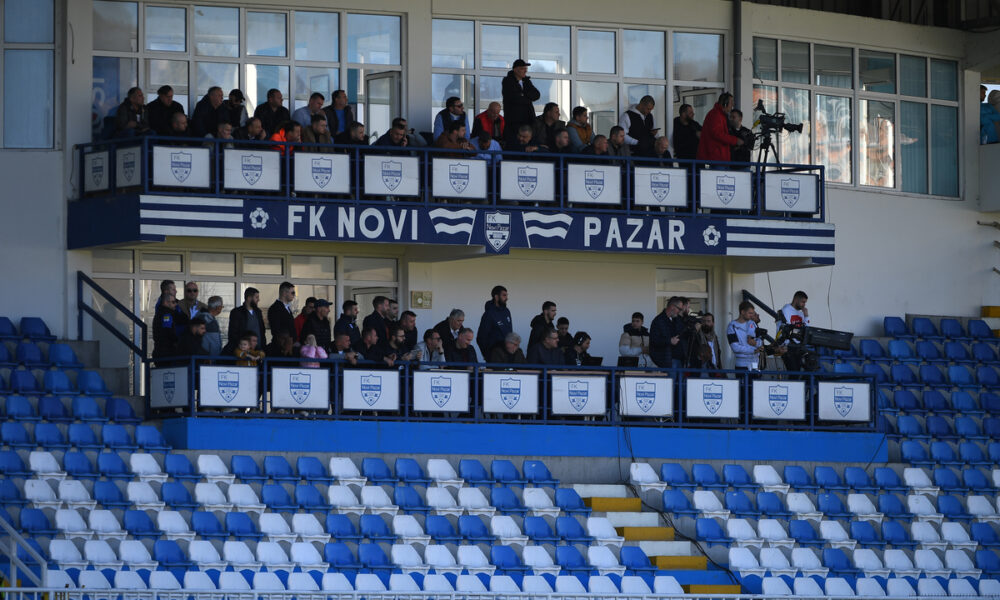 fudbaler Crvene zvezde na utakmici Superlige Prvenstva Srbije protiv Novog Pazara na Graqdskom stadionu, Novi Pazar 17.02.2024. godine Foto: MN PRESS Fudbal, Crvena zvezda, Superliga Prvenstvo Srbije, Novi Pazar