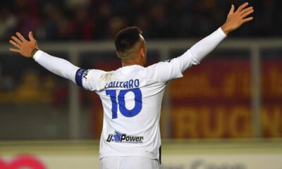 Inter's Lautaro Martínez celebrates scoring their side's first goal of the game during the Italian Serie A soccer match between Lecce and Inter at the Via del Mare stadium in Lecce, Italy, Sunday, Feb. 25, 2024. (Giovanni Evangelista/LaPresse via AP)