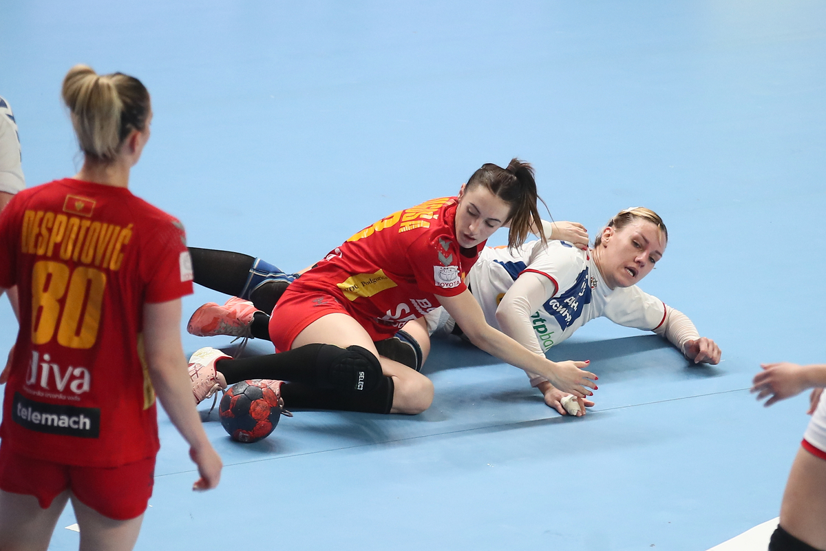 rukometasica Srbije na utakmici EHF kvalifikacija za Evropsko Prvenstvo protiv Crne Gore u Kristalnoj Dvorani, Zrenjanin 29.02.2024. godine Foto: Ivica Veselinov / MN PRESS RUKOMET, HANDBALL, SRBIJA, CRNA GORA, EHF, SERBIA, MONTENEGRO