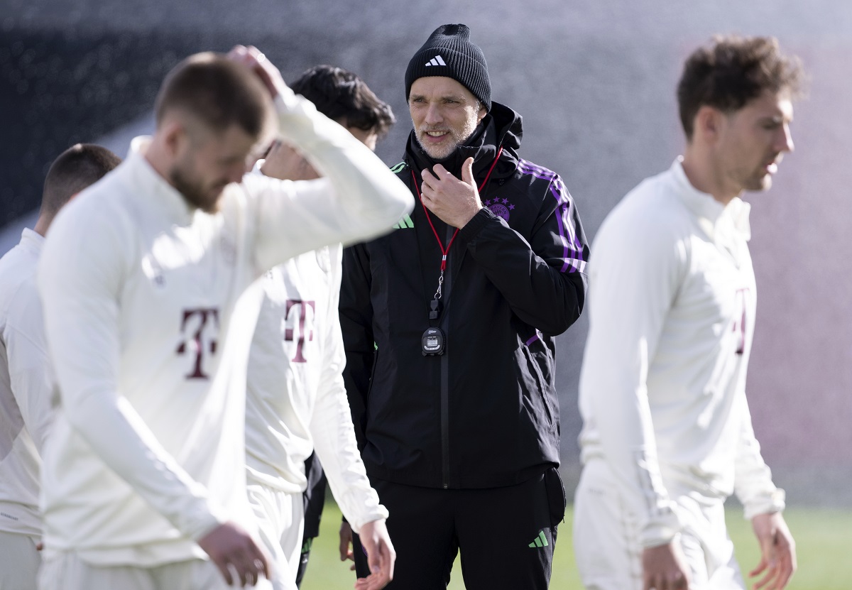Bayern's head coach Thomas Tuchel, centre, attends a training session ahead of the Champions League round of 16 first leg soccer match, in Munich, Germany, Tuesday, Feb. 13, 2024. Bayern Munich will face Lazio in Rome on Wednesday. (Sven Hoppe/dpa via AP)