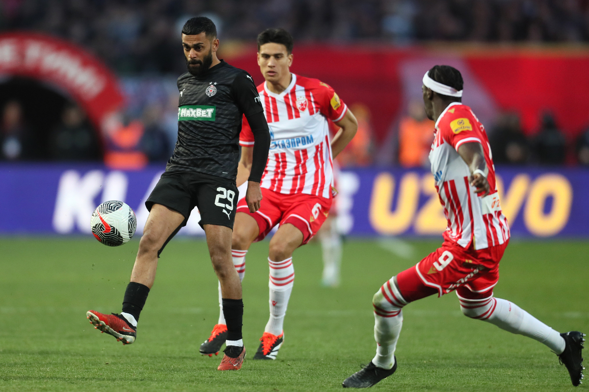 fudbaler Partizana na utakmici Mocart Superlige protiv Crvene zvezde, na stadionu Rajko Mitic, Beograd, 09.03.2024. foto: Marko Metlas Fudbal, 172. derbi, Partizan, Crvena zvezda, derbi, Superliga