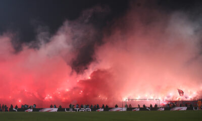 BAKLJADA DELIJE NAVIJACI na prvenstvenoj utakmici izmedju Partizana i Crvene zvezde, na stadionu JNA. Beograd, 20.12.2023. foto: MN Press / Ivica Veselinov Fudbal, 171. derbi, Partizan, Crvena zvezda,