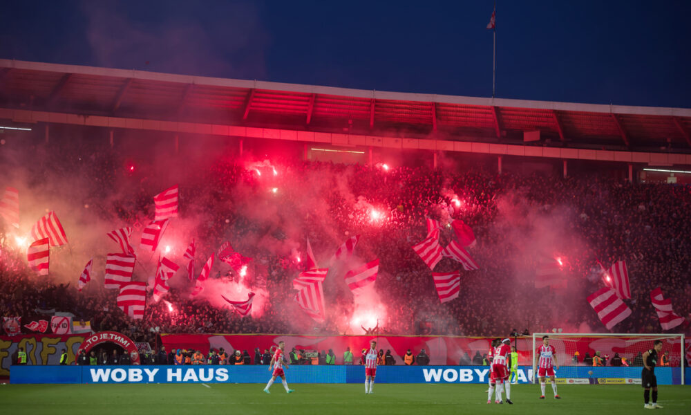 DELIJE navijaci fudbalera Crvene zvezde na utakmici Superlige Prvenstva Srbije protiv Partizana na stadionu Rajka Mitica, Beograd, 09.03.2024. godine Foto: Marko Metlas Fudbal, Crvena zvezda, Superliga Prvenstvo Srbije, Partizan