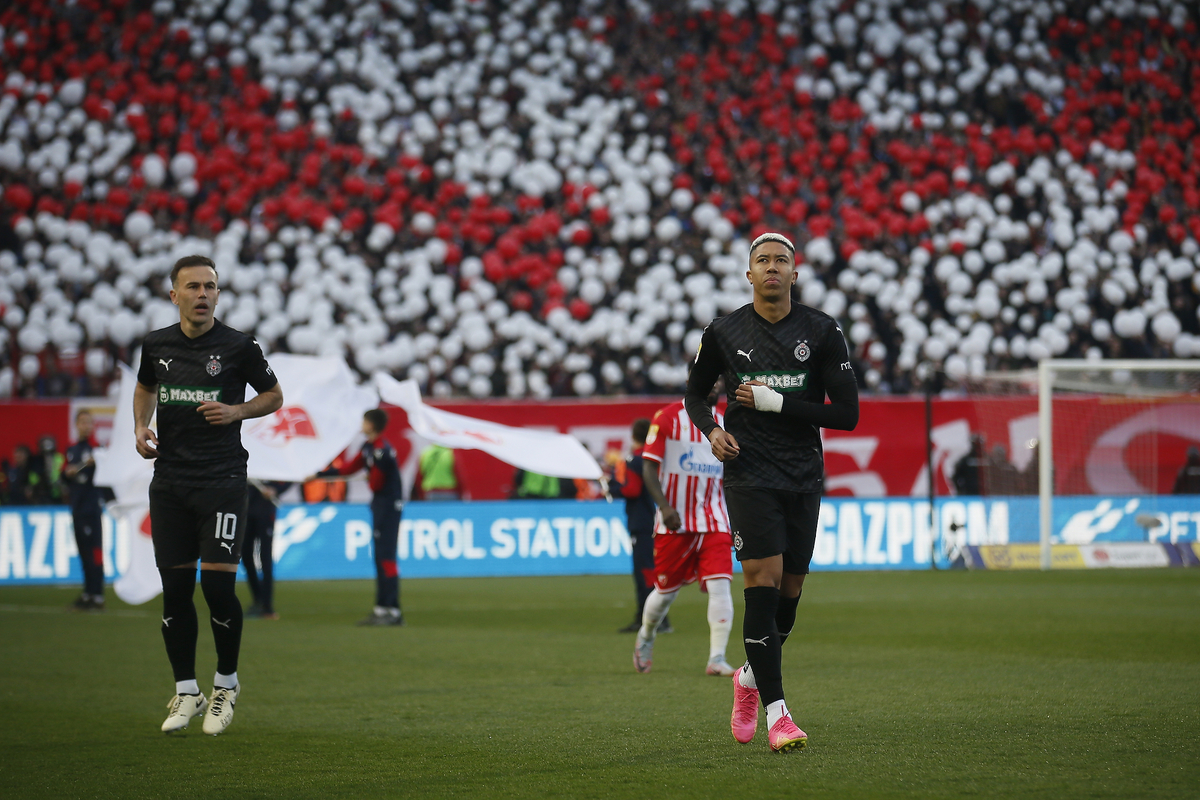 fudbaler Partizana na utakmici Mocart Superlige protiv Crvena zvezda na stadionu Rajko Mitic, Beograd 09.03.2024. godine Foto: Ivica Veselinov / MN PRESS FUDBAL, FOOTBALL, MOZZART SUPERLIGA, PRVENSTVO SRBIJE, NATIONAL CHAMPIONSHIP, CRVENA ZVEZDA, RED STAR, PARTIZAN