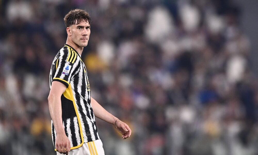 Juventus' Dusan Vlahovic looks on during the Serie A soccer match between Juventus FC and Fiorentina at the Juventus stadium in Turin, Italy, Sunday April 7, 2024. (Fabio Ferrari/LaPresse via AP)