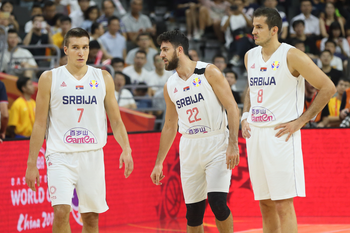 BOGDAN BOGDANOVIC, VASILIJE MICIC, NEMANJA BJELICA kosarkasi reprezentacije Srbije na utakmici Svetskog prvenstva 2019 protiv Amerike SAD u hali Dongguan sportski centar, Dongguan 12.09.2019. godine Foto: Marko Metlas Kosarka, Srbija, Svetsko prvenstvo, Kina, Amerika SAD