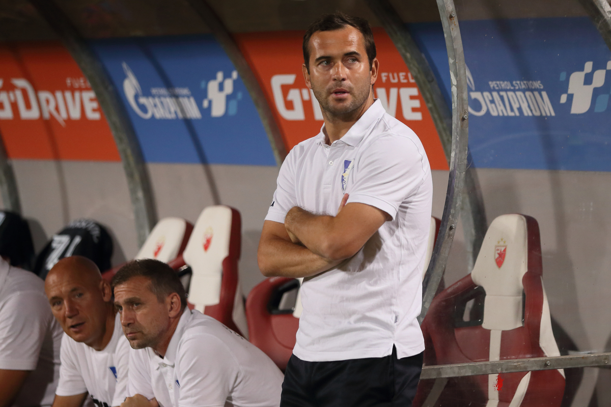 ALEKSANDR KERZHAKOV Aleksandr Kerzakov trener fudbalera Spartaka Subotica na utakmici Superlige Prvenstva Srbije protiv Crvene zvezde na stadionu Rajka Mitica, Beograd 19.08.2023. godine Foto: Marko Metlas Fudbal, Spartak Subotica, Superliga Prvenstvo Srbije, Crvena zvezda