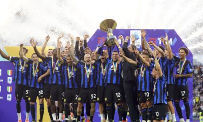Inter players celebrate their victory of the "scudetto" after the Serie A soccer match between Inter and Lazio at the San Siro Stadium in Milan, Italy, Sunday, May 19, 2024. (Spada/LaPresse via AP)