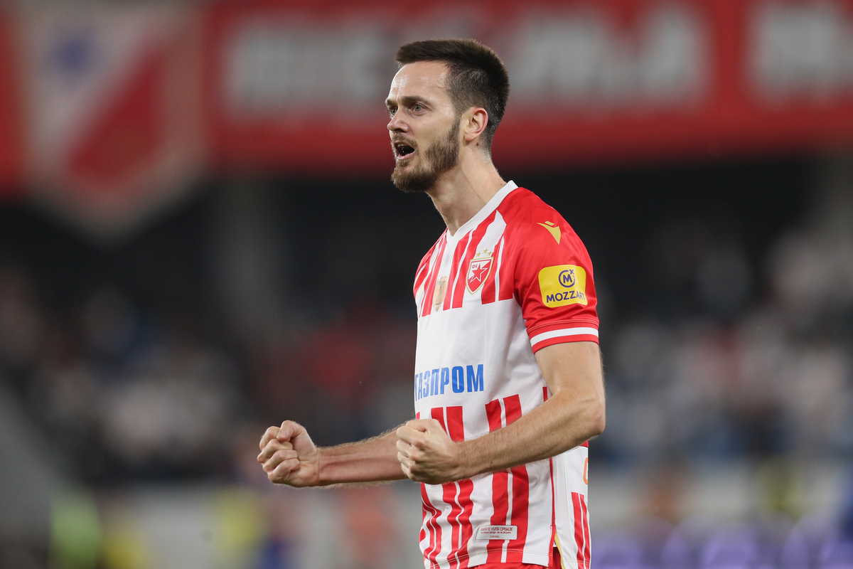 fudbaler Crvene zvezde na utakmici finala Kupa Srbije protiv Vojvodine na stadionu Lagator Loznica 21.05.2024. godine Foto: Marko Metlas Fudbal, Crvena zvezda, Finale Kup Srbije, Vojvodina