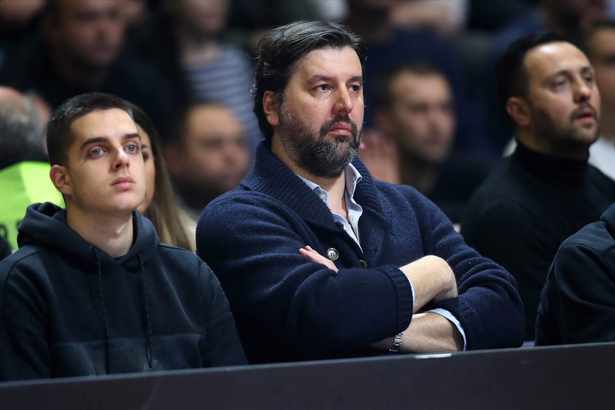 DEJAN BODIROGA bivsi kosarkas, Partizan na utakmici ULEB Evrokupa protiv Darusafake Istanbul u hali Alekandar Nikolic Pionir, Beograd 29.01.2020. godine Foto: Marko Metlas Kosarka, Partizan, ULEB Evrokup, Darusafaka