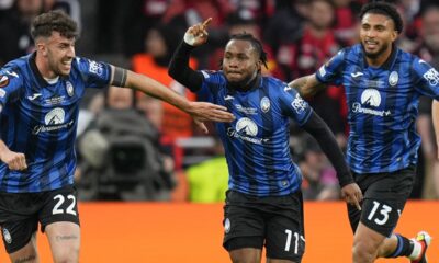 Atalanta's Ademola Lookman celebrates after scoring his side's first goal during the Europa League final soccer match between Atalanta and Bayer Leverkusen at the Aviva Stadium in Dublin, Ireland, Wednesday, May 22, 2024. (AP Photo/Kirsty Wigglesworth)