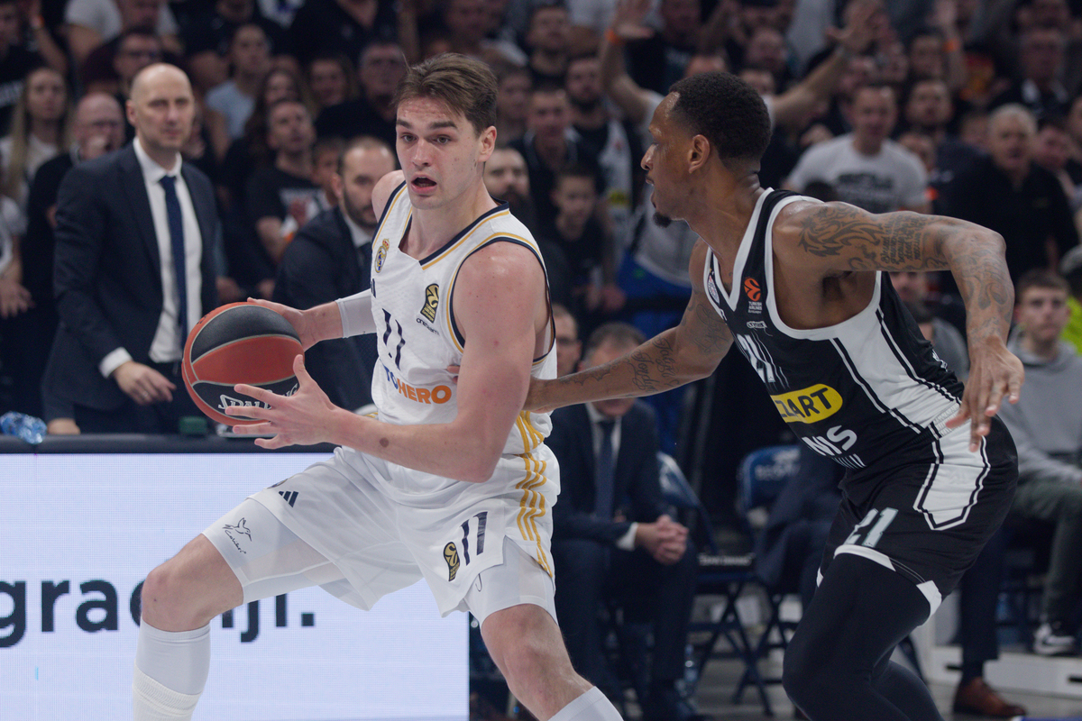 MARIO HEZONJA kosarkas Reala Madrid na utakmici Evrolige protiv Partizana u hali Stark Beogradska arena, Beograd 21.03.2024. godine Foto: Marko Metlas Kosarka, Partizan, Evroliga, Real Madrid