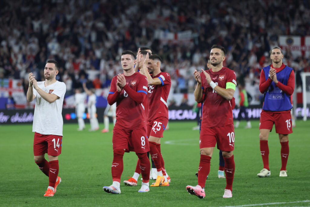 ANDRIJA ZIVKOVIC, LUKA JOVIC, DUSAN TADIC, SRDJAN BABIC fudbaleri reprezentacije Srbije na utakmici UEFA Evropskog prvenstva 2024 godine protiv Engleske na stadionu AufSalke arena, Gelzenkirhen, 16.06.2024. godine Foto: Marko Metlas Fudbal, Reprezentacija, Srbija, UEFA Evropsko prvenstvo, EURO 2024, Engleska