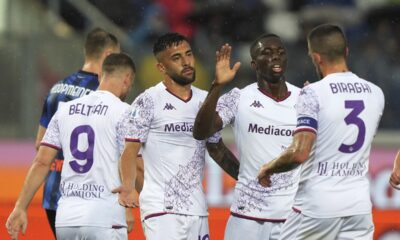 Fiorentina's Nico Gonzales, third right, celebrates with teammates scoring their side's second goal of the game during the Italian Serie A soccer match between Atalanta and Fiorentina at the Gewiss Stadium, in Bergamo, Italy, Sunday June 2, 2024. (Spada/LaPresse via AP)