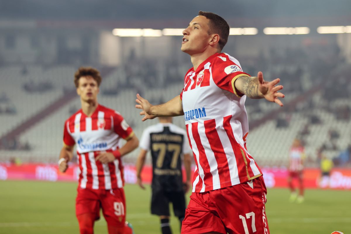 fudbaler Crvene zvezde na utakmici Superlige Prvenstva Srbije protiv Jedinstva Ub na stadionu Rajka Mitica, Beograd, 20.07.2024. godine Foto: Marko Metlas Fudbal, Crvena zvezda, Superliga Prvenstvo Srbije, Jedinstvo Ub