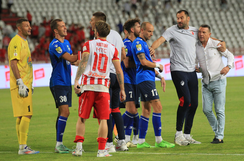 Saša Stamenković i Goran Negić na utakmici Superlige Prvenstva Srbije Crvena zvezda - Mladosti Lucani na stadionu Rajka Mitica, Beograd, 27.07.2024. godine Foto: MN press /vm Fudbal, Crvena zvezda, Superliga Prvenstvo Srbije, Mladost Lucani