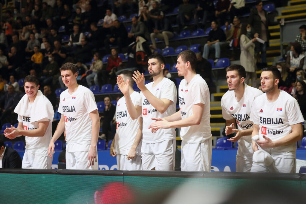 NIKOLA DJURISIC, NIKOLA JOVIC, DUSAN RISTIC, BORISA SIMANIC, FILIP PETRUSEV, JOVAN NOVAK RADOST kosarkasa reprezentacije Srbije na utakmici kvalifikacija za FIBA Svetsko prvenstvo 2023 protiv Slovacke u hali Aleksandar Nikolic Pionir, Beograd 25.02.2022. godine Foto: Marko Metlas Kosarka, Srbija, Slovacka, Kvalifikacije za Svetsko prvenstvo