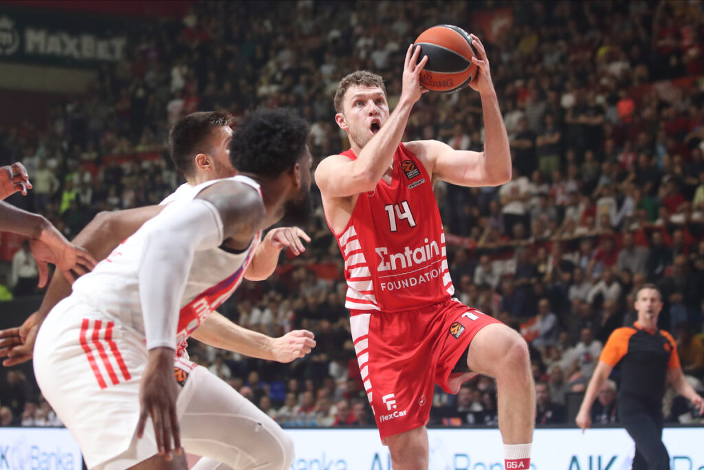 SASHA VEZENKOV Sasa Vezenkov kosarkasa Olimpijakosa Pirej na utakmici Evrolige protiv Crvene zvezde u hali Aleksandar Nikolic Pionir, Beograd 06.04.2023. godine Foto: Marko Metlas Kosarka, Crvena zvezda, Evroliga, Olimpijakos Pirej