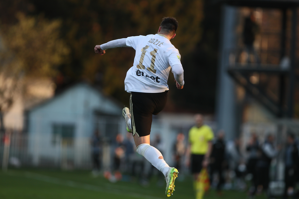 LUKA ADZIC fudbaler Cukarickog na utakmici Mocart Superlige protiv Spartaka na stadionu Cukarickog, Beograd 12.03.2024. godine Foto: Ivica Veselinov / MN PRESS FUDBAL, FOOTBALL, MOZZART SUPERLIGA, PRVENSTVO SRBIJE, NATIONAL CHAMPIONSHIP, FK CUKARICKI, FK SPARTAK SUBOTICA