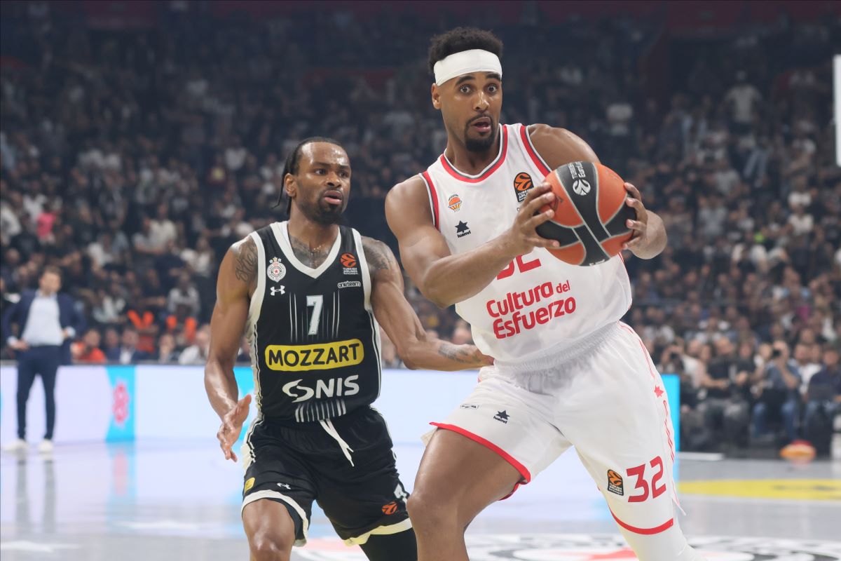 BRANDON DAVIS Brendon Dejvis kosarkas Valensije na utakmici Evrolige protiv Partizana u hali Stark Beogradska arena, Beograd 12.04.2024. godine Foto: Marko Metlas Kosarka, Partizan, Evroliga, Valensija