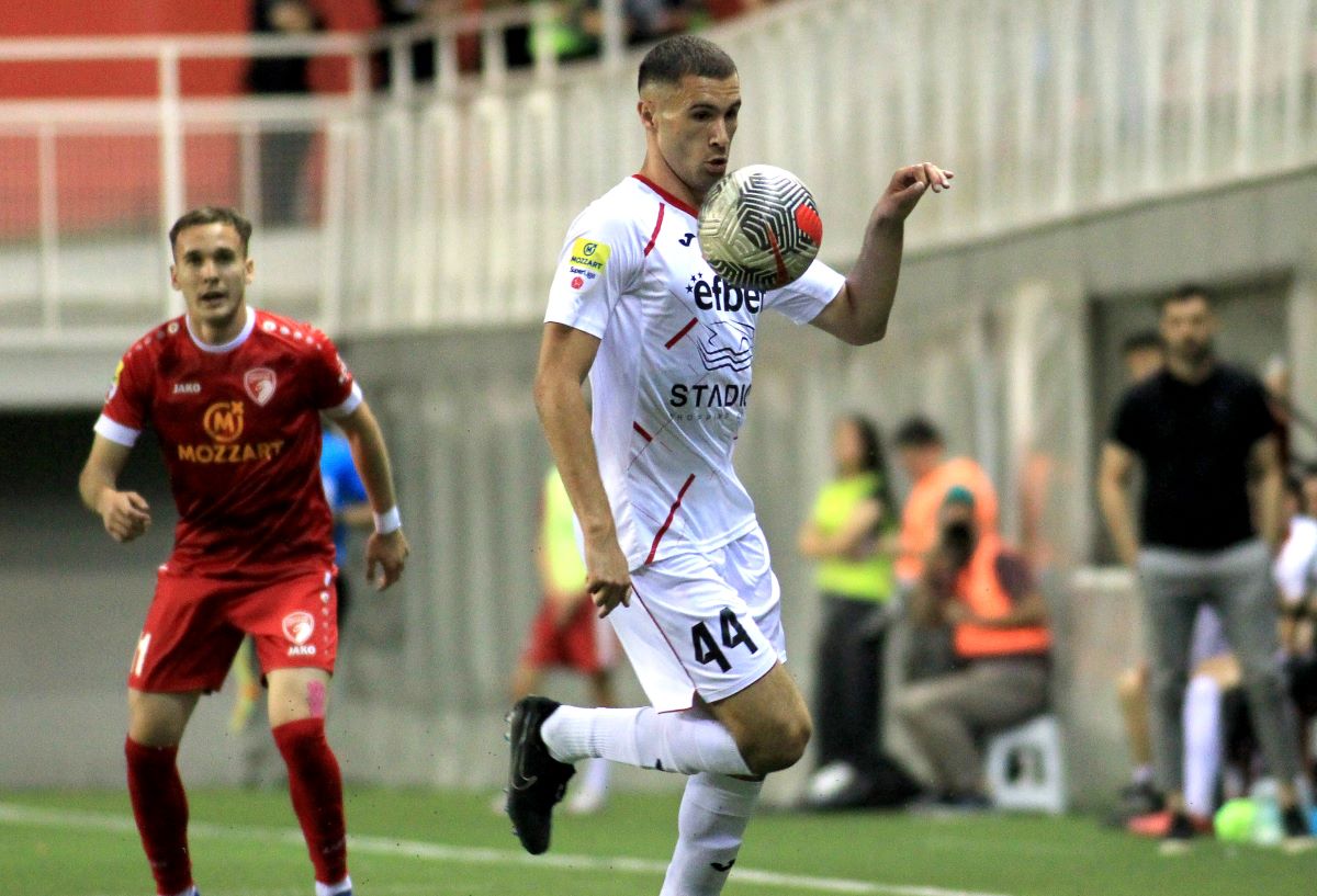 VUKASIN DJURDJEVIC fudbaler Vozdovca na utakmici Mocart Superlige protiv Radnickog Kragujevac na stadionu Vozdovca, Beograd 15.04.2024. godine Foto: MN PRESS Fudbal, Mocart Superliga, Prvenstvo Srbije, Vozdovac, Radnicki Kragujevac, Superliga