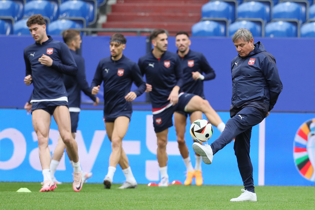 DRAGAN STOJKOVIC PIKSI selektor i trener fudbalera reprezentacije Srbije trening pred utakmicu UEFA Evropskog prvenstva 2024 godine protiv Engleske stadion AufSalke arena, Gelzenkirhen, 15.06.2024. godine Foto: Marko Metlas Fudbal, Reprezentacija, Srbija, UEFA Evropsko prvenstvo, EURO 2024