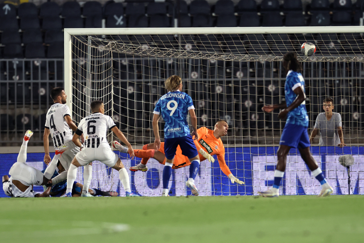 fudbaler Partizana na utakmici plej ofa kvalifikacija UEFA Lige Konferencija protiv Genta na stadionu Partizana, Beograd 22.08.2024. godine Foto: Marko Metlas Fudbal, Partizan, UEFA Liga Konferencija, Gent