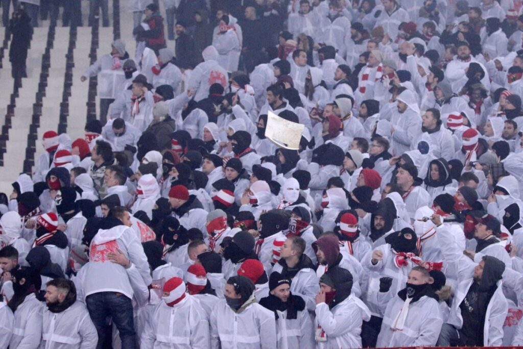 NAVIJACI fudbalera Kelna na utakmici UEFA Lige Evropa protiv Crvene zvezde na stadionu Rajko Mitic, Beograd 07.12.2017. godine Foto: Marko Metlas Fudbal, Crvena zvezda, UEFA Liga Evropa, Keln