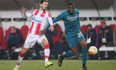 MIRKO IVANIC fudbaler Crvene zvezde na utakmici UEFA Ligu Evropa protiv PIERRE KALULU Pjer Kalulu iz Milana na stadionu Rajko Mitic, Beograd 18.02.2021. godine Foto: Marko Metlas Fudbal, Crvena zvezda, UEFA Liga Evropa, Milano