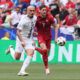 DUSAN VLAHOVIC fudbaler reprezentacije Srbije na utakmici UEFA Evropskog prvenstva 2024 godine protiv VANJA DRKUSIC iz Slovenije na stadionu Minhen fudbal arena, Minhen, 20.06.2024. godine Foto: Marko Metlas Fudbal, Reprezentacija, Srbija, UEFA Evropsko prvenstvo, EURO 2024, Slovenija